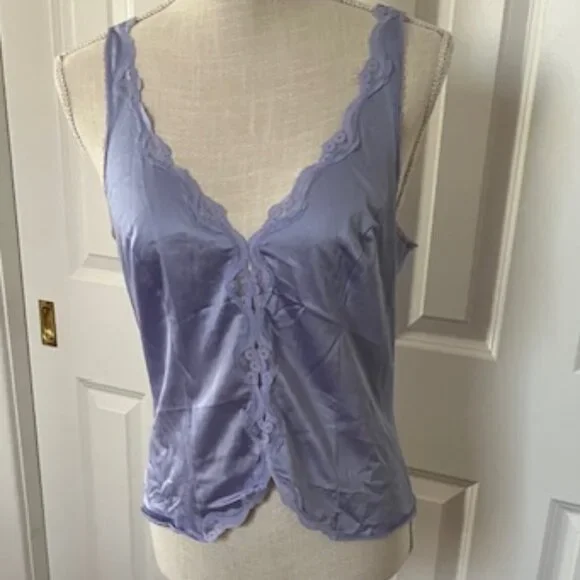 Set of 2 Vintage Warner's Camisole's - Picture 5 of 16